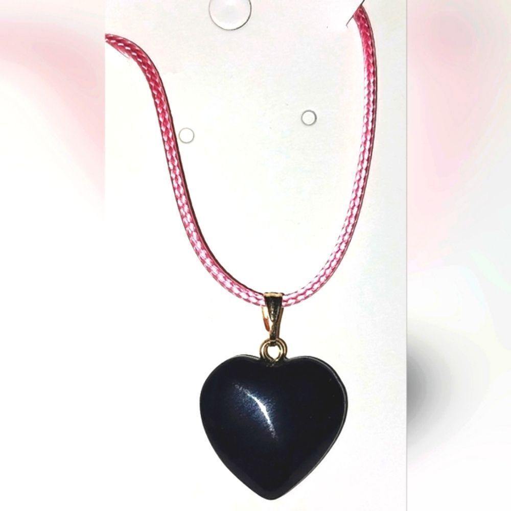 Beautiful glass heart necklace for women and girls